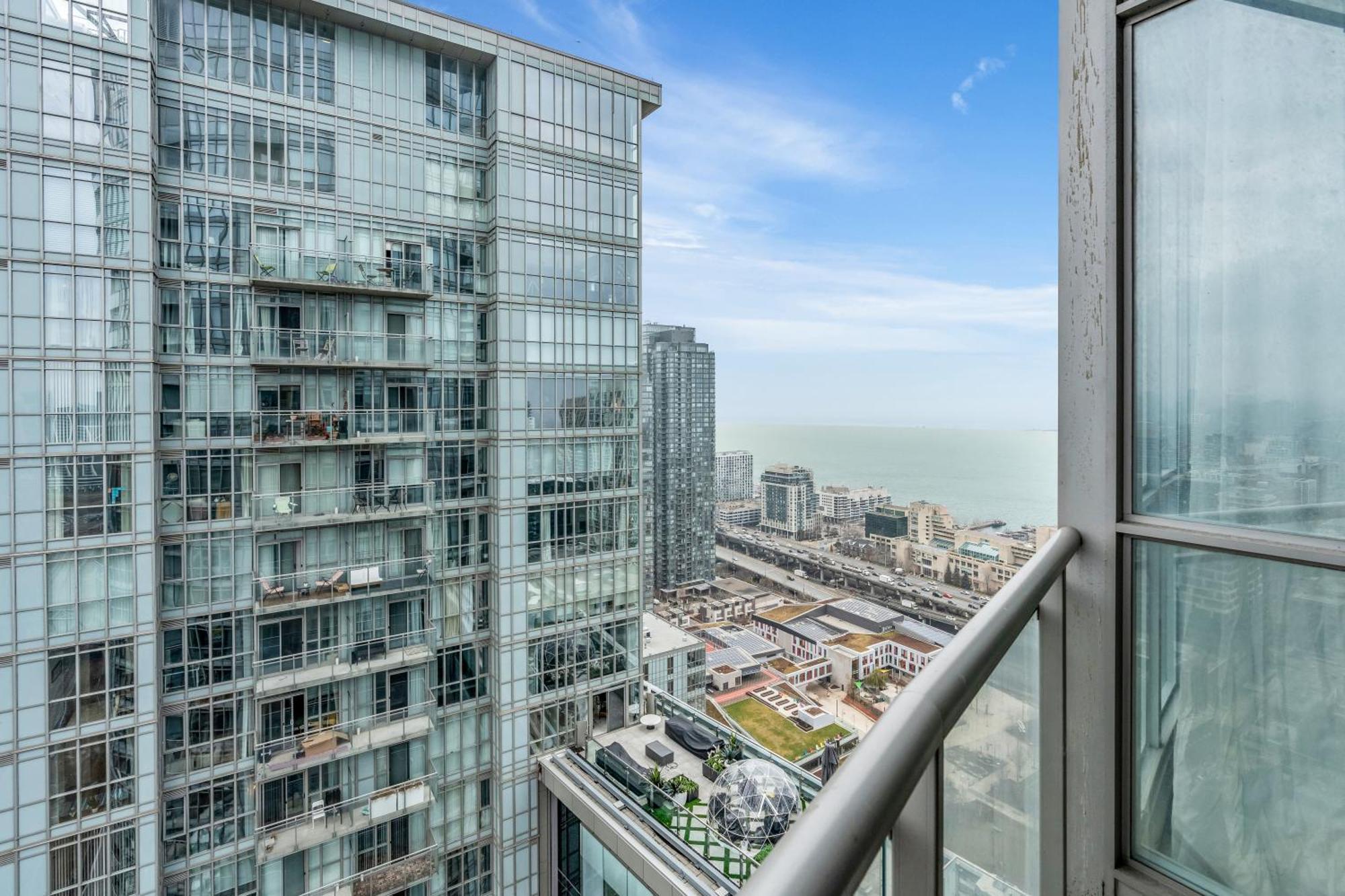 City Downtown Suites Toronto Zewnętrze zdjęcie